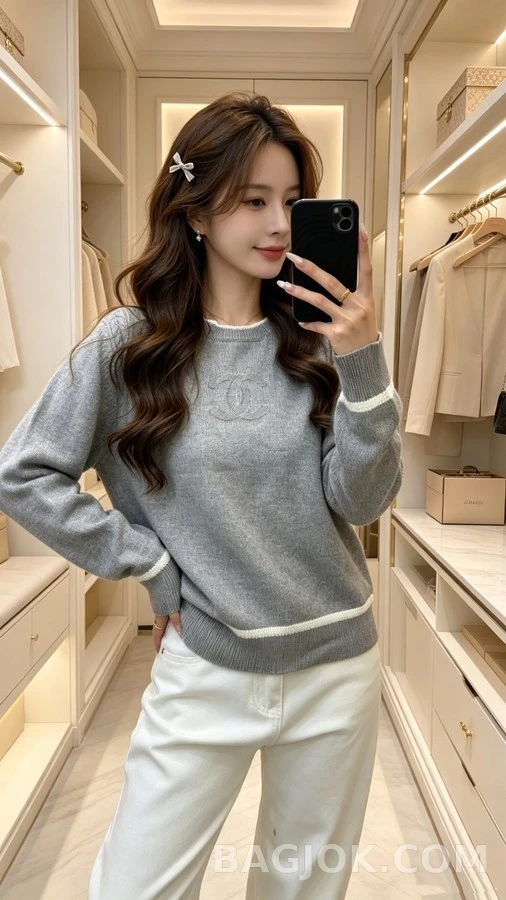 샤넬 샤넬 웨이브넥 로고 니트 상세 이미지