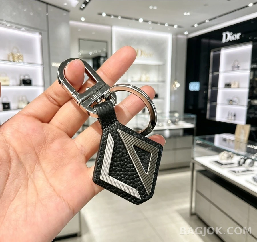 디올 디올 Diamond 키링 상세 이미지