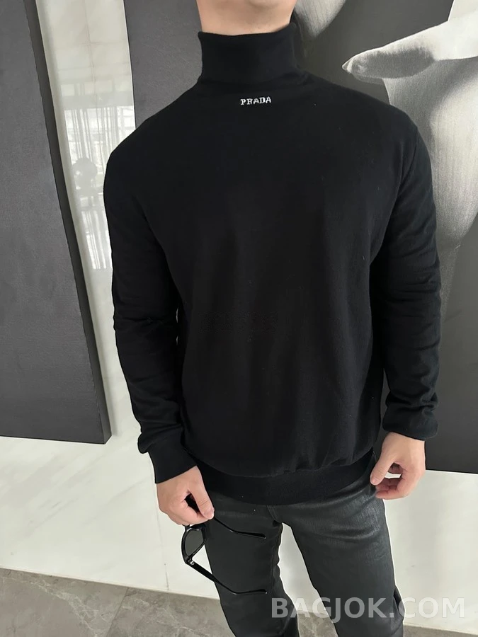 프라다 프라다 로고 자카드 터틀넥 스웨터 상세 이미지