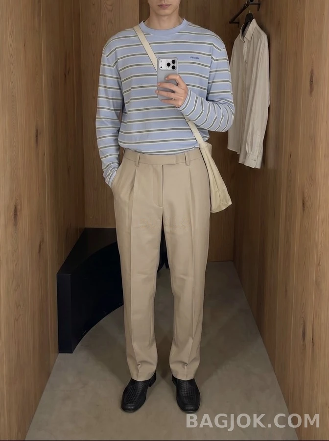 프라다 프라다 레터링 스트라이프 긴팔 티셔츠 상세 이미지