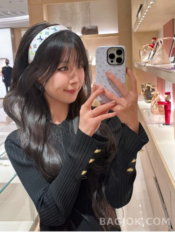 루이비통 루이비통 멀티컬러 모노그램 헤어밴드 상세 이미지