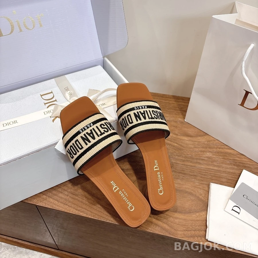 디올 디올 Dway 자수 뮬 샌들 상세 이미지