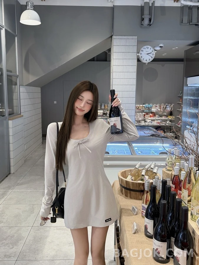 미우미우 미우미우 로고 리본 원피스 상세 이미지