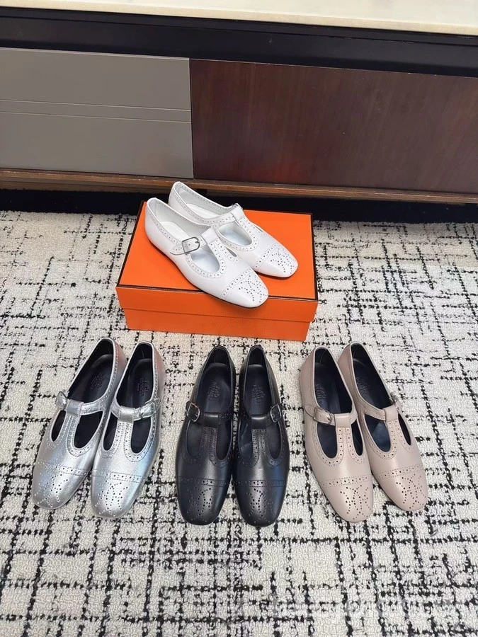 에르메스 에르메스 메리제인 브로그 플랫 상세 이미지
