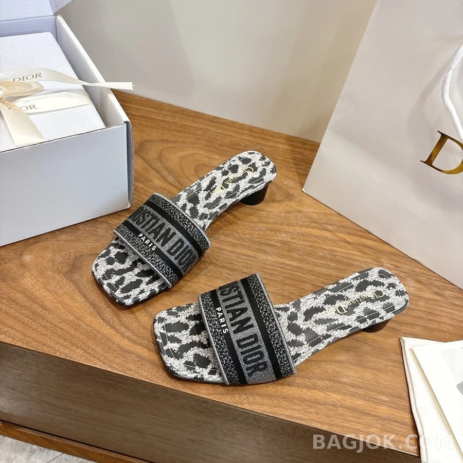 디올 디올 Dway 레오파드 힐 뮬 상세 이미지
