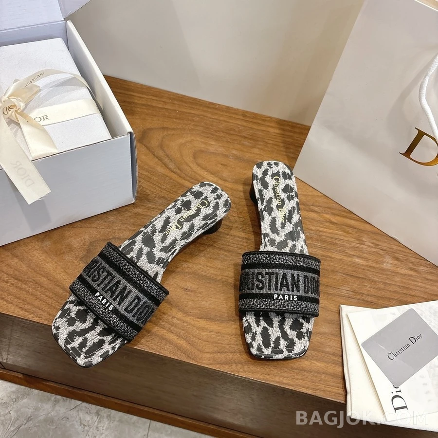 디올 디올 Dway 레오파드 힐 뮬 상세 이미지