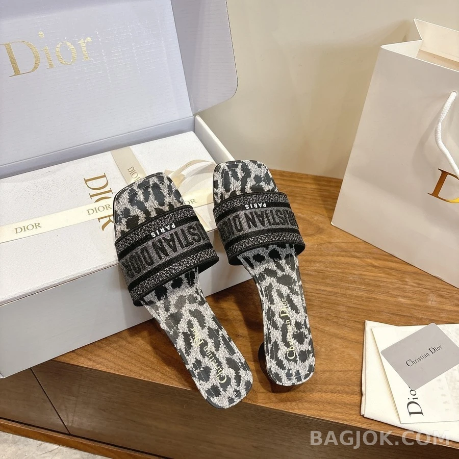 디올 디올 Dway 레오파드 힐 뮬 상세 이미지
