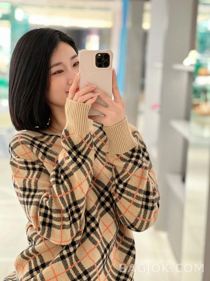 버버리 버버리 체크 아가일 니트 스웨터 상세 이미지