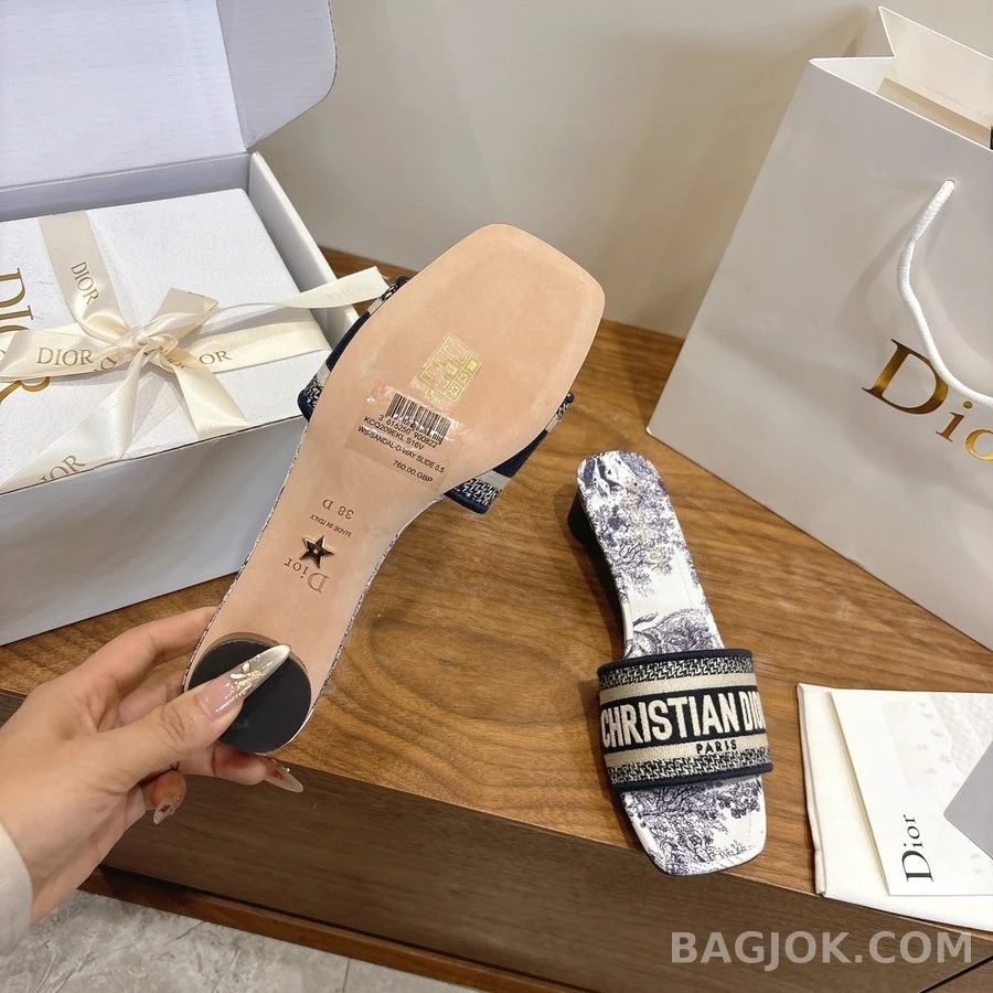 디올 디올 Dway 자수 블록힐 샌들 상세 이미지