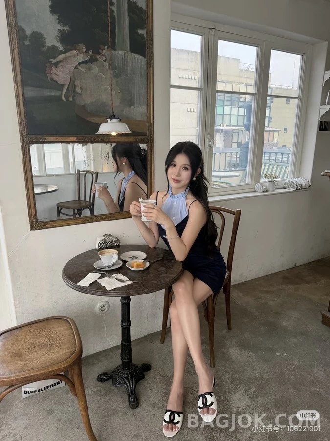 샤넬 샤넬 투톤 로고 슬라이드 샌들 상세 이미지