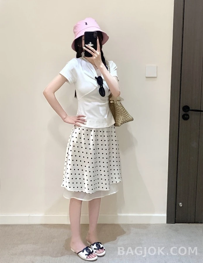샤넬 샤넬 투톤 로고 슬라이드 샌들 상세 이미지