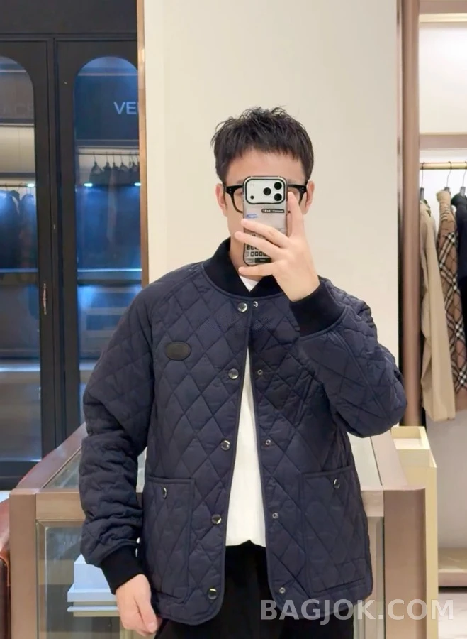 버버리 버버리 퀼팅 봄버 자켓 상세 이미지