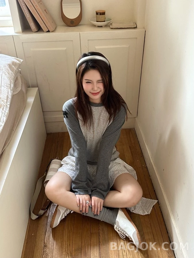 크롬하츠 크롬하츠 투톤 로고 자수 긴팔 티셔츠 상세 이미지