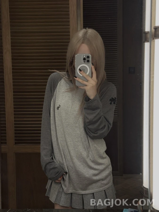 크롬하츠 크롬하츠 투톤 로고 자수 긴팔 티셔츠 상세 이미지