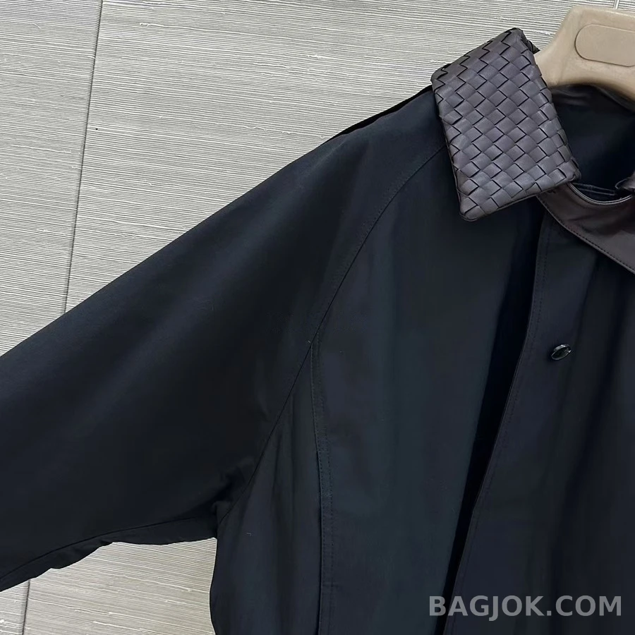 보테가베네타 보테가 베네타 인트레치아토 가죽 칼라 블루종 자켓 상세 이미지