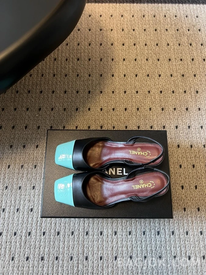 샤넬 샤넬 배색 스퀘어토 슬링백 힐 상세 이미지