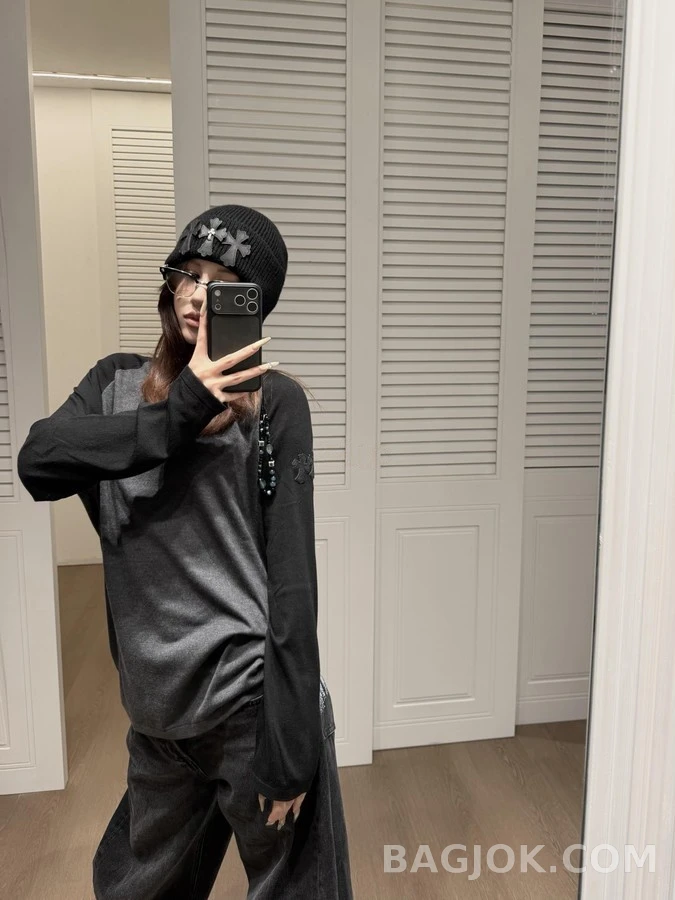 크롬하츠 크롬하츠 크로스 패치 래글런 긴팔 티셔츠 상세 이미지