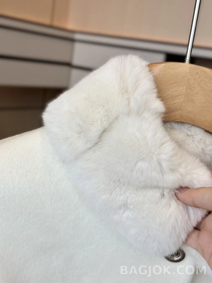 로로피아나 로로피아나 모피 칼라 케이프 자켓 상세 이미지