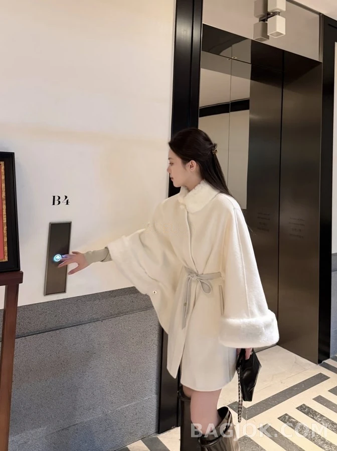 로로피아나 로로피아나 모피 칼라 케이프 자켓 상세 이미지