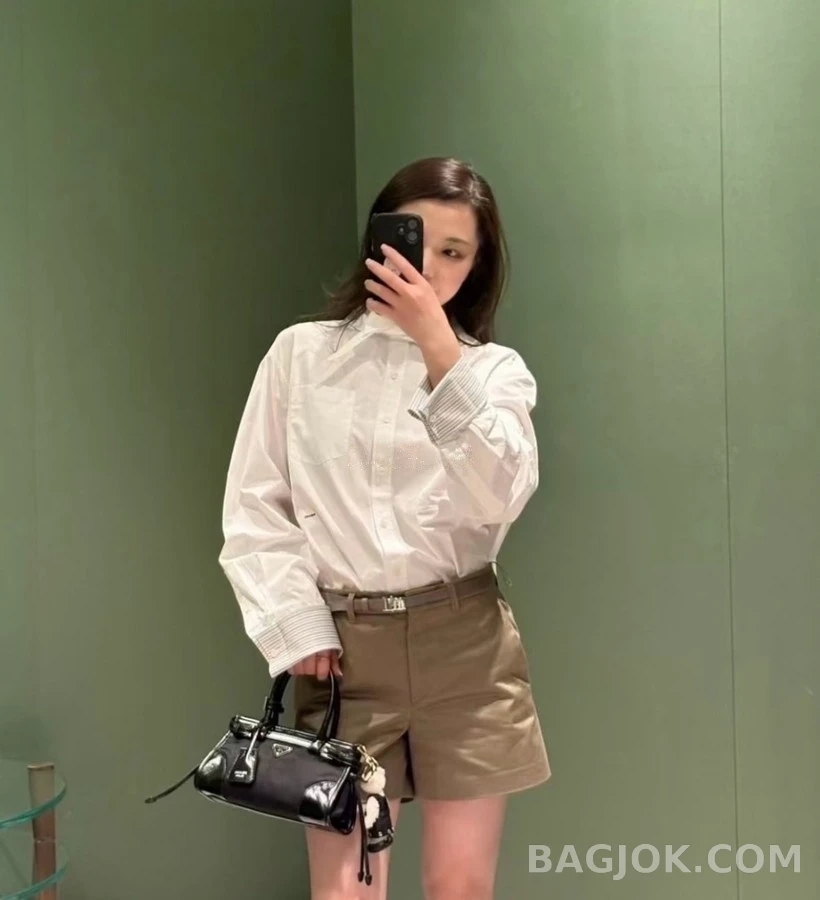 프라다 프라다 로고 스트라이프 커프스 코튼 셔츠 상세 이미지