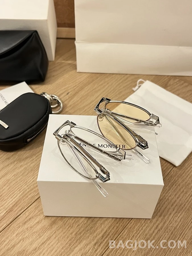 젠틀 몬스터 젠틀몬스터 접이식 메탈 프레임 안경 상세 이미지