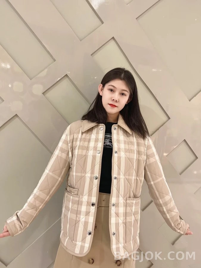 버버리 버버리 버치우드 체크 퀼팅 패딩 상세 이미지