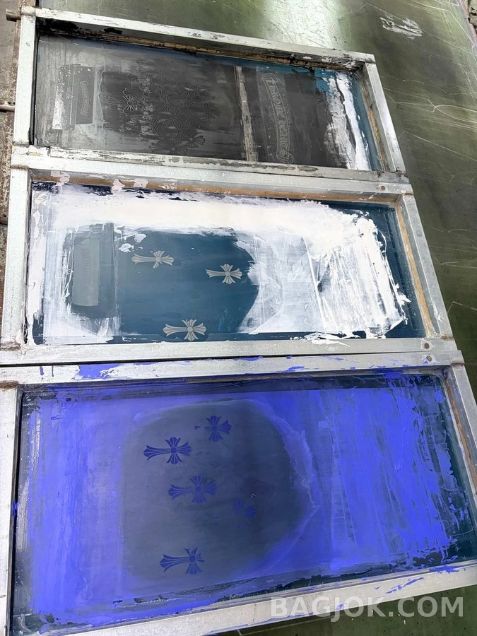 크롬하츠 크롬하츠 멀티 크로스 긴팔 티셔츠 상세 이미지