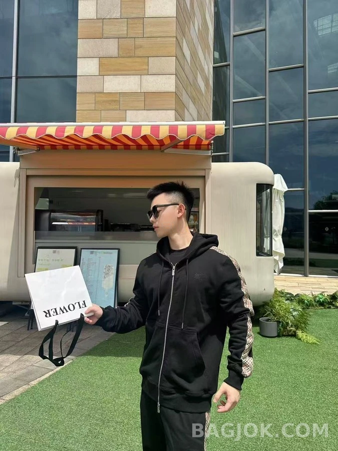 버버리 버버리 체크 스트라이프 후드 집업 상세 이미지