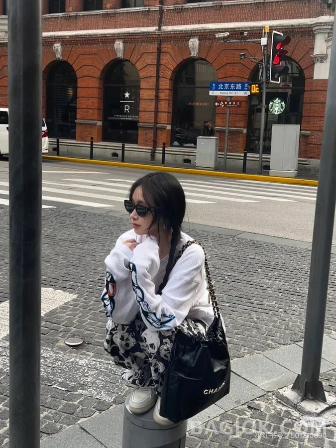 크롬하츠 크롬하츠 매티보이 그래픽 긴팔 티셔츠 상세 이미지