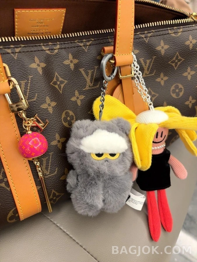 루이비통 루이비통 롤리팝 모노그램 키링 상세 이미지