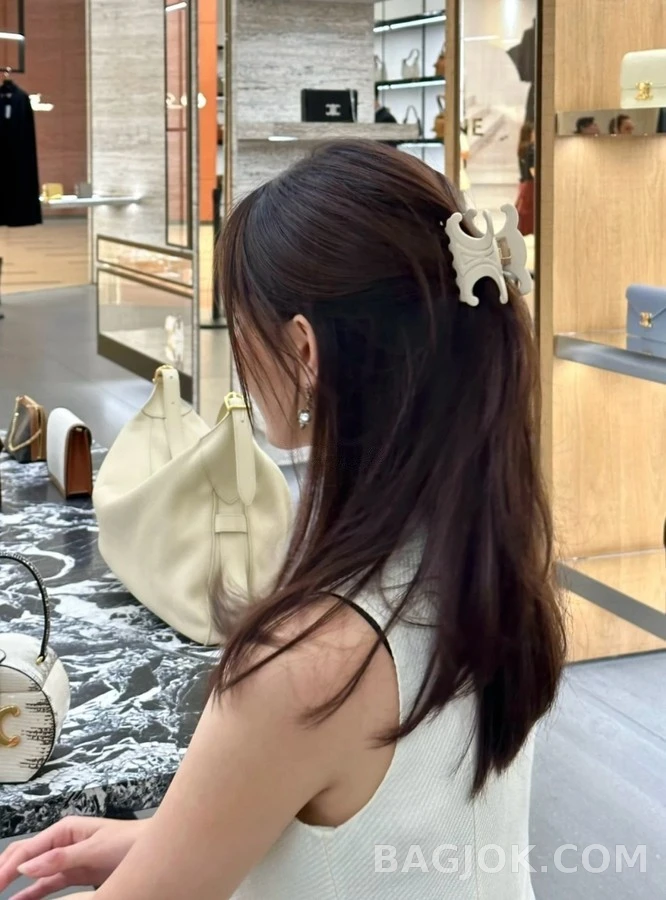 셀린느 셀린느 트리옹프 아크릴 헤어 클립 상세 이미지