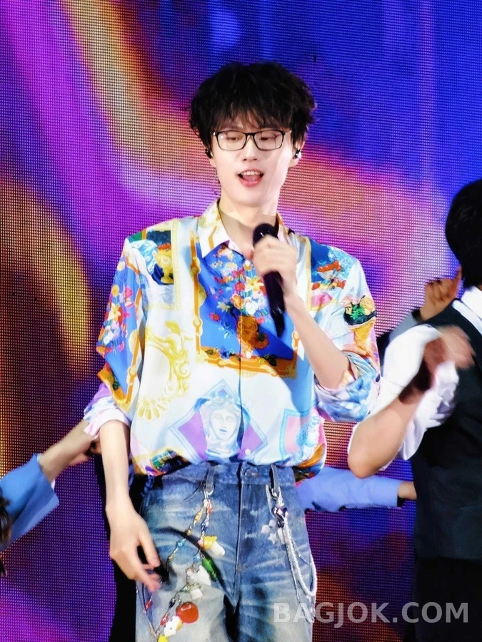 생로랑 세인트로랑 복고풍 유화 프린트 셔츠 상세 이미지