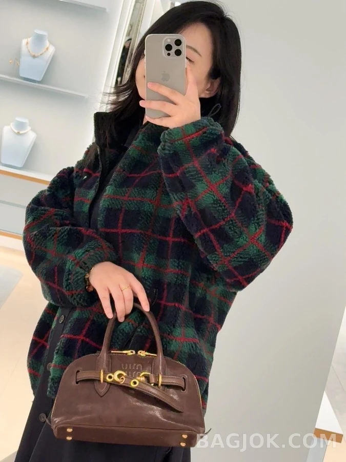미우미우 미우미우 체크 테디 플리스 자켓 상세 이미지