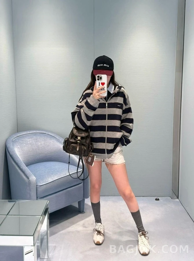 미우미우 미우미우 로고 스트라이프 후드 집업 상세 이미지