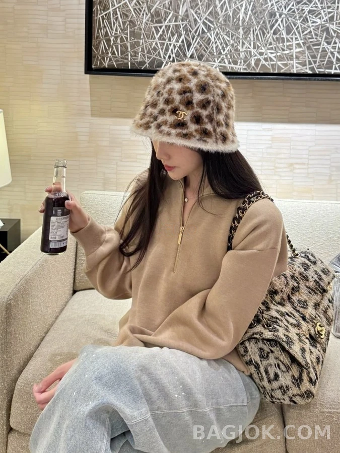 샤넬 샤넬 반집업 니트 상세 이미지