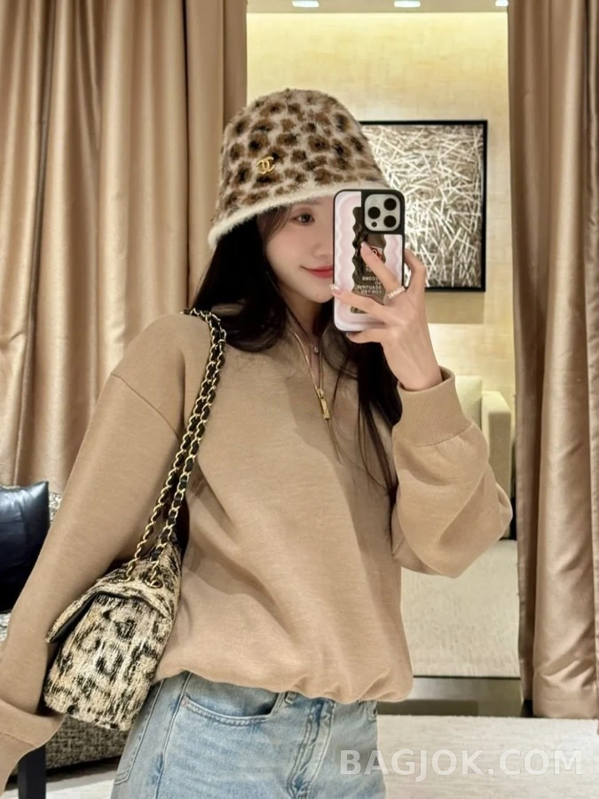 샤넬 샤넬 반집업 니트 상세 이미지