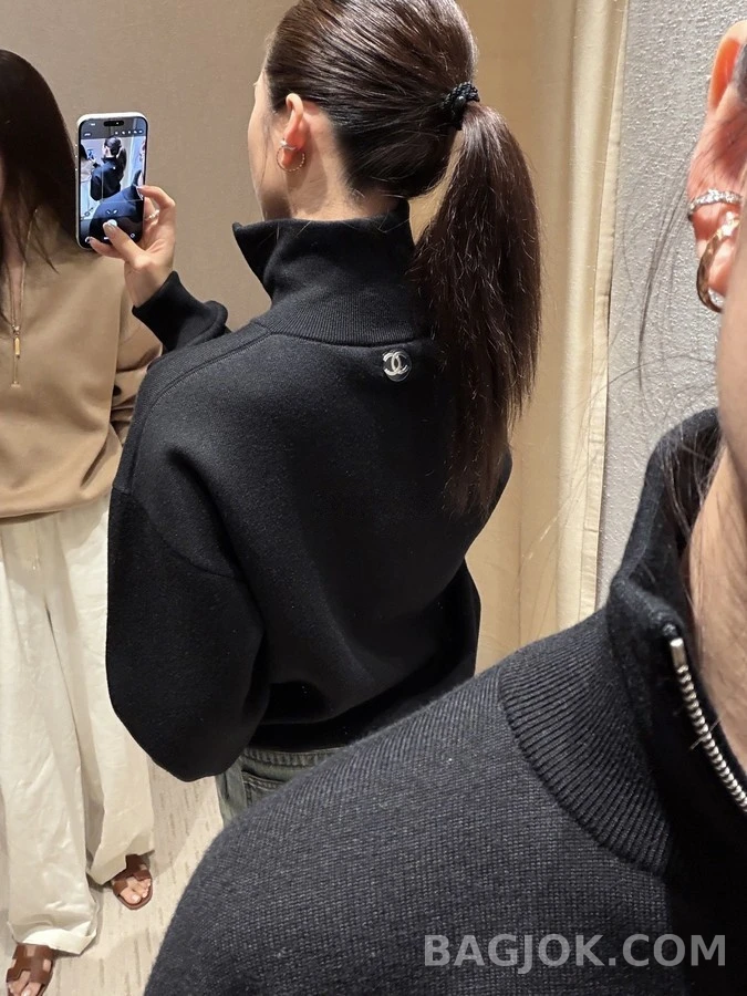 샤넬 샤넬 하프 집업 하이넥 니트 상세 이미지