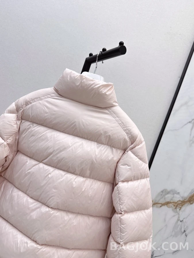 몽클레어 몽클레어 스탠드넥 숏 패딩 자켓 상세 이미지