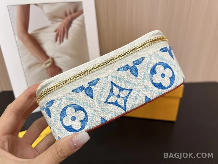 루이비통 루이비통 타일 패턴 안경 케이스 상세 이미지