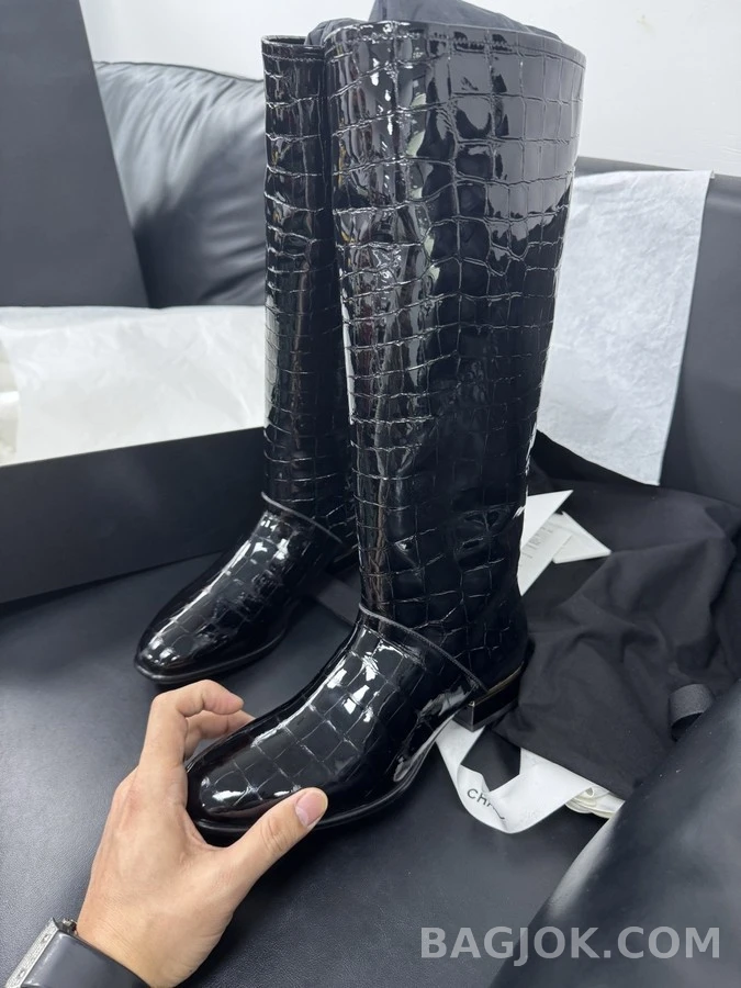 샤넬 샤넬 악어 엠보싱 페이턴트 롱부츠 상세 이미지