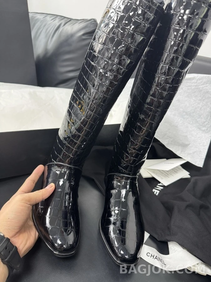 샤넬 샤넬 악어 엠보싱 페이턴트 롱부츠 상세 이미지