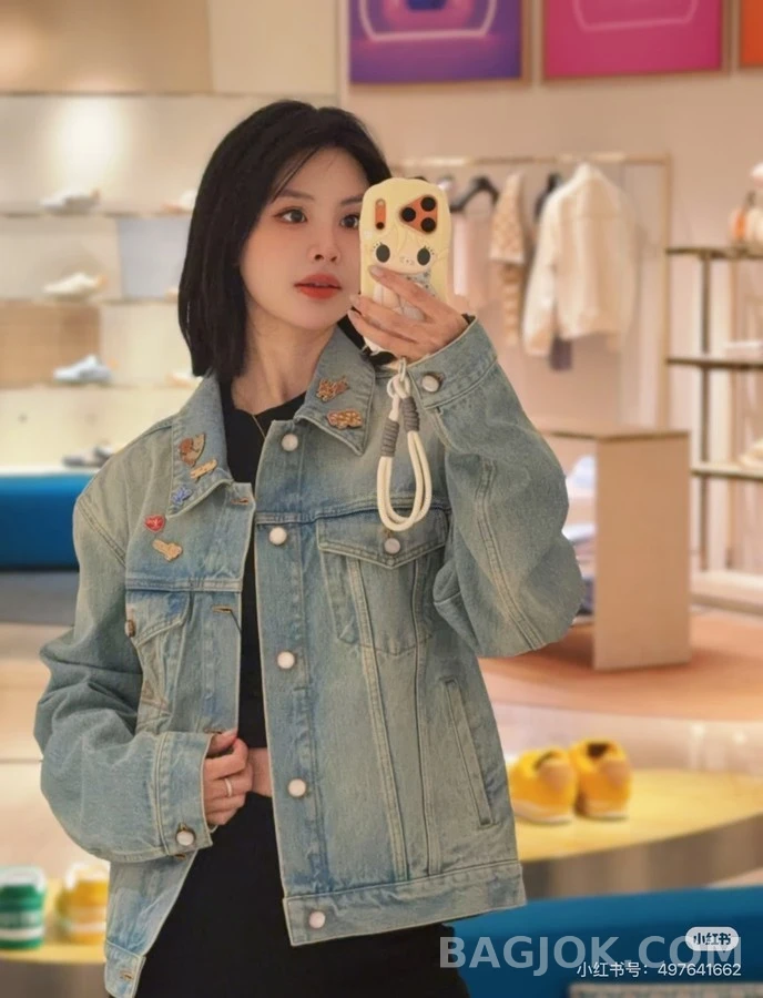 루이비통 루이비통 와펜 장식 워시드 데님 자켓 상세 이미지