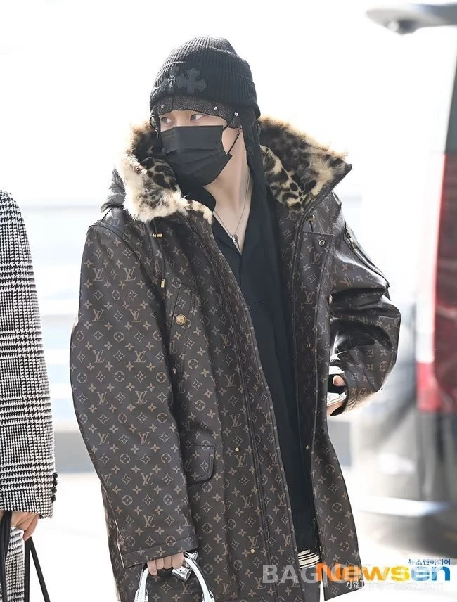 루이비통 루이비통 모노그램 퍼 후드 레더 코트 상세 이미지