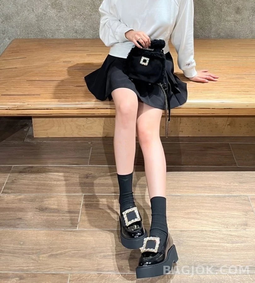 로저 비비에 로저비비에 플랫폼 스퀘어 버클 로퍼 상세 이미지