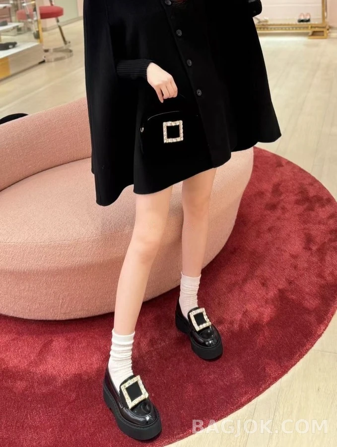 로저 비비에 로저비비에 플랫폼 스퀘어 버클 로퍼 상세 이미지