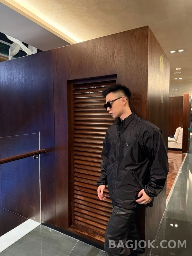 프라다 프라다 투톤 나일론 리버시블 자켓 상세 이미지