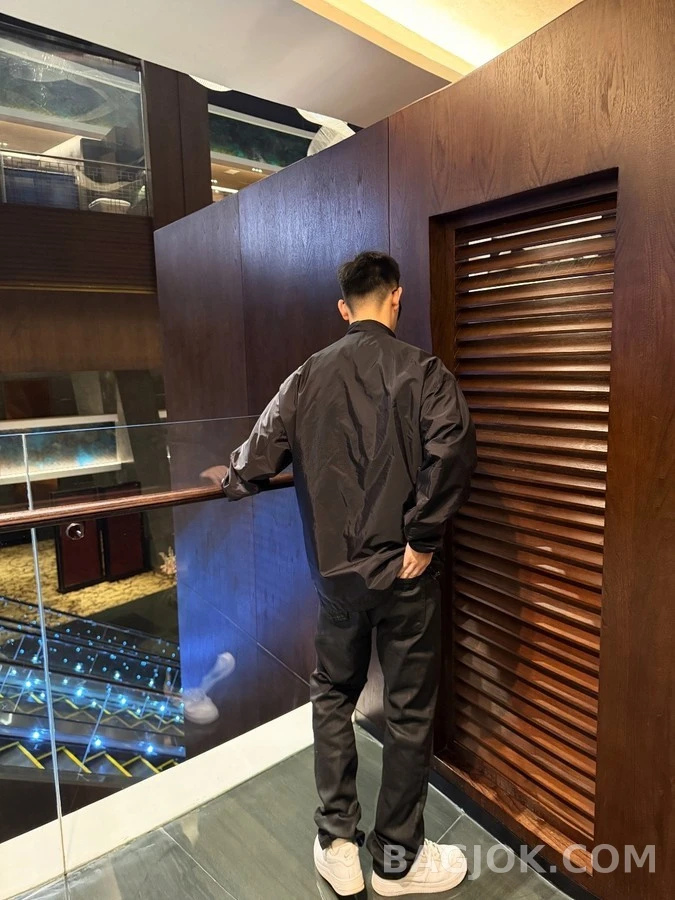 프라다 프라다 투톤 나일론 리버시블 자켓 상세 이미지