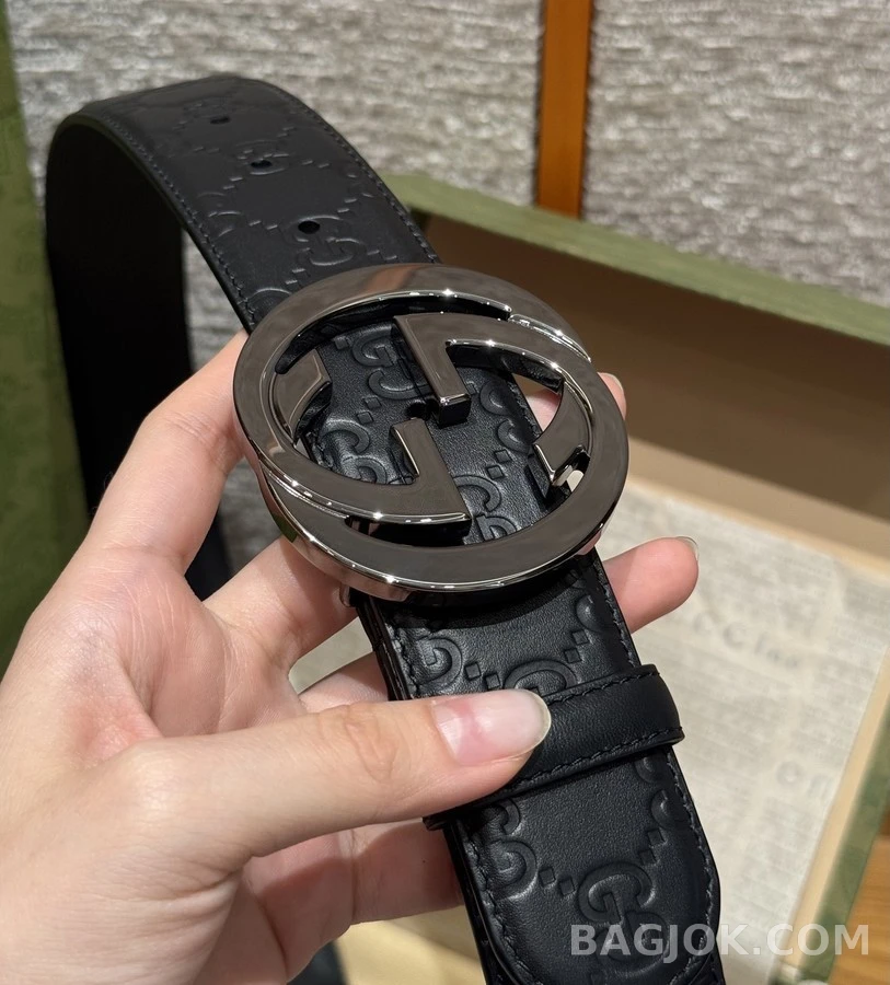 구찌 구찌 시그니처 엠보싱 벨트 상세 이미지