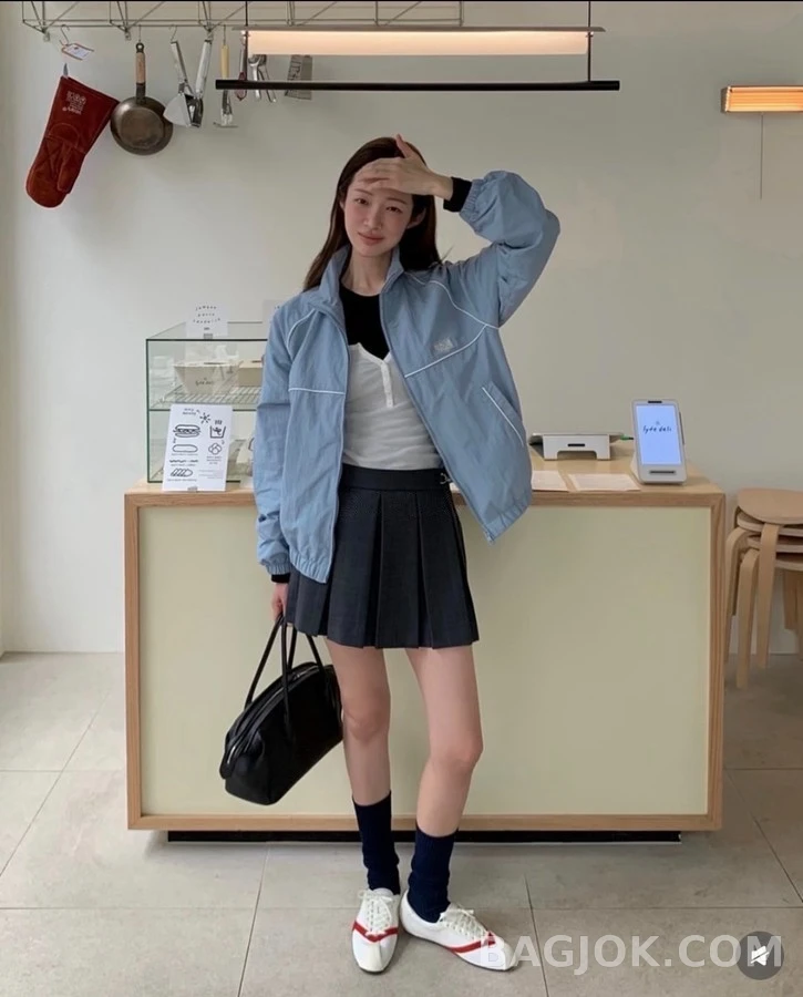 셀린느 셀린느 V라인 스니커즈 상세 이미지