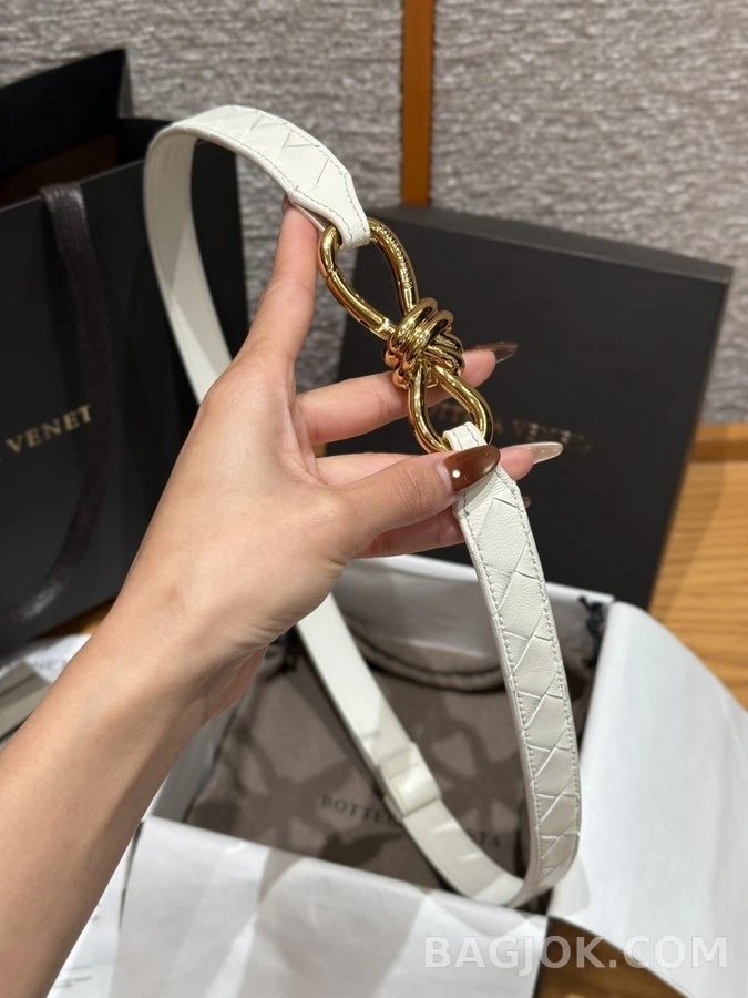 보테가베네타 보테가 베네타 매듭 인트레치아 벨트 상세 이미지